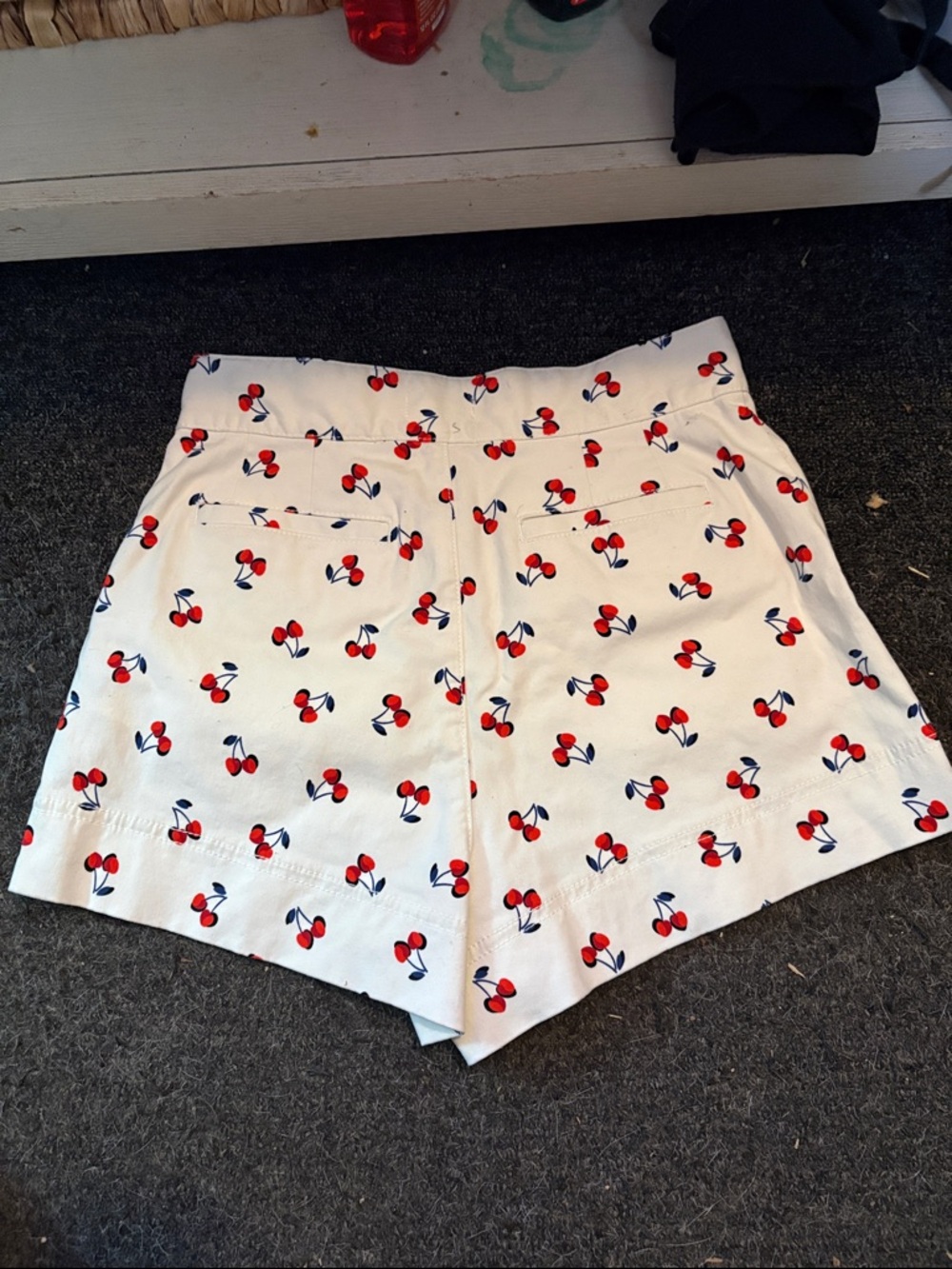 Kate spade Women’s Cream Cherry Print Shorts - Picture 5 of 7